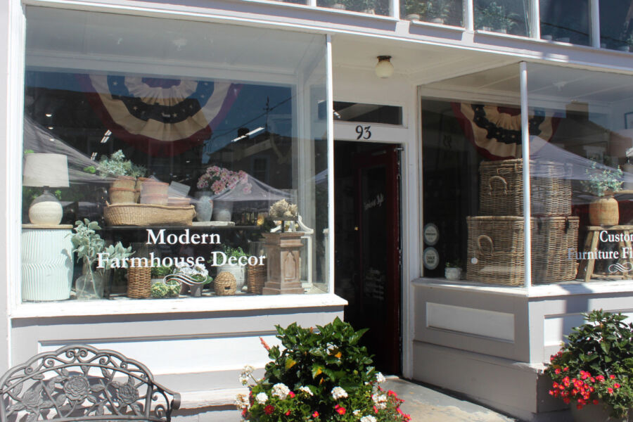 Farmhouse Style Specialty Shops and Galleries Waynesville Ohio